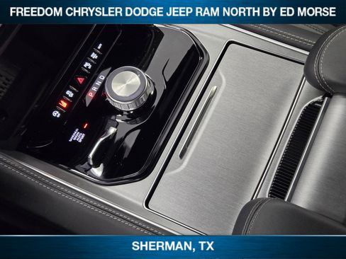 New 2026 Jeep Grand Wagoneer Limited AWD/4WD image 14