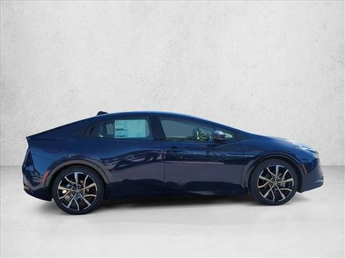 New 2026 Toyota Prius Plug-In Hybrid FWD image 3