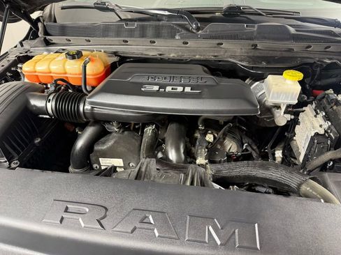 Used 2020 RAM 1500 Rebel AWD/4WD image 37