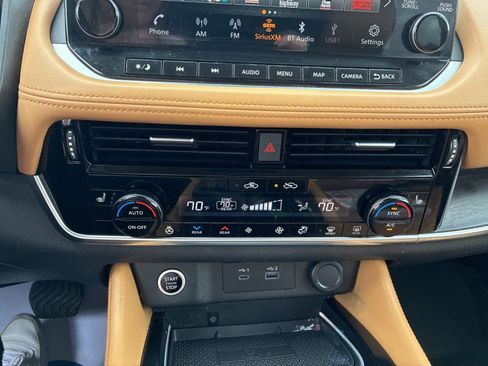 Used 2023 Nissan Rogue Platinum w/ Platinum Premium Package image 22