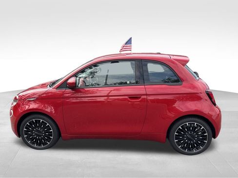New 2024 FIAT 500 e (RED) image 3
