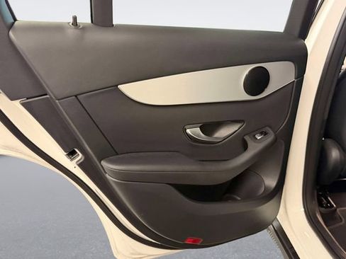 Certified 2022 Mercedes-Benz GLC 300 4MATIC image 11