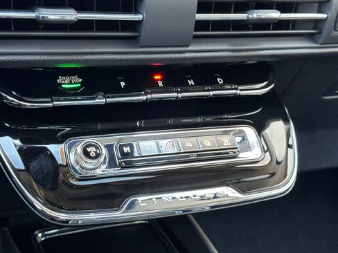 New 2025 Lincoln Corsair Reserve w/ Equipment Group 202A image 19