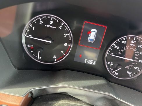 Used 2023 Subaru Outback Touring image 7