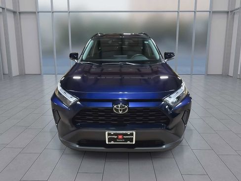 Used 2024 Toyota RAV4 XLE AWD/4WD image 3