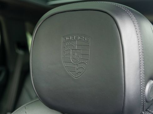 Certified 2023 Porsche Cayenne AWD/4WD image 44