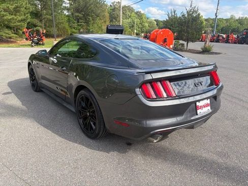 Used 2017 Ford Mustang GT w/ Black Accent Package RWD image 14