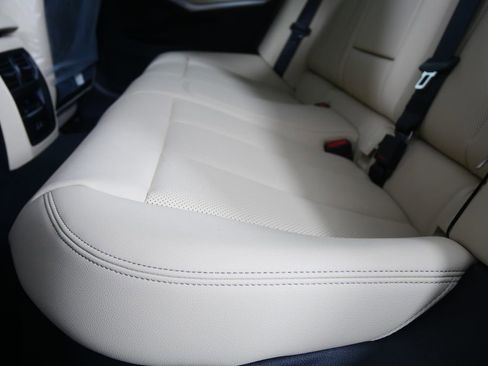 Certified 2026 BMW 330i xDrive Sedan w/ Premium Package image 15