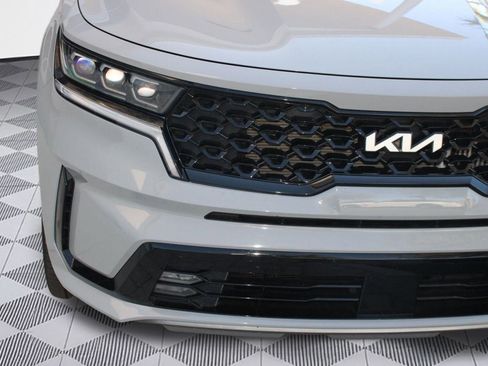 Used 2022 Kia Sorento SX image 11