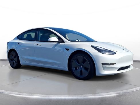 Used 2022 Tesla Model 3 Long Range AWD/4WD image 1