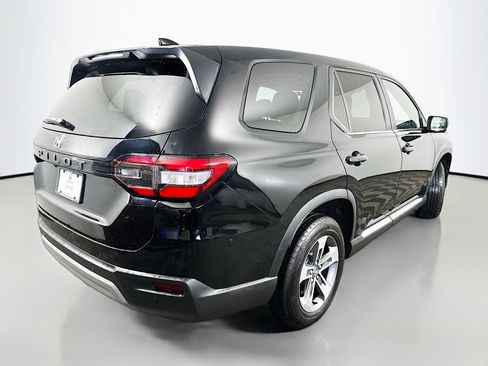 Used 2023 Honda Pilot EX-L image 7