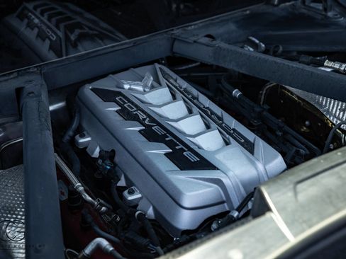 Used 2022 Chevrolet Corvette Stingray Preferred Cpe w/ Z51 Performance Package RWD image 40