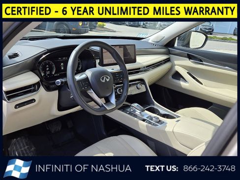 Certified 2023 INFINITI QX60 Luxe w/ Vision Package AWD/4WD image 2