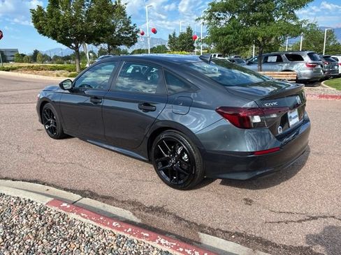 Used 2025 Honda Civic Sport image 26
