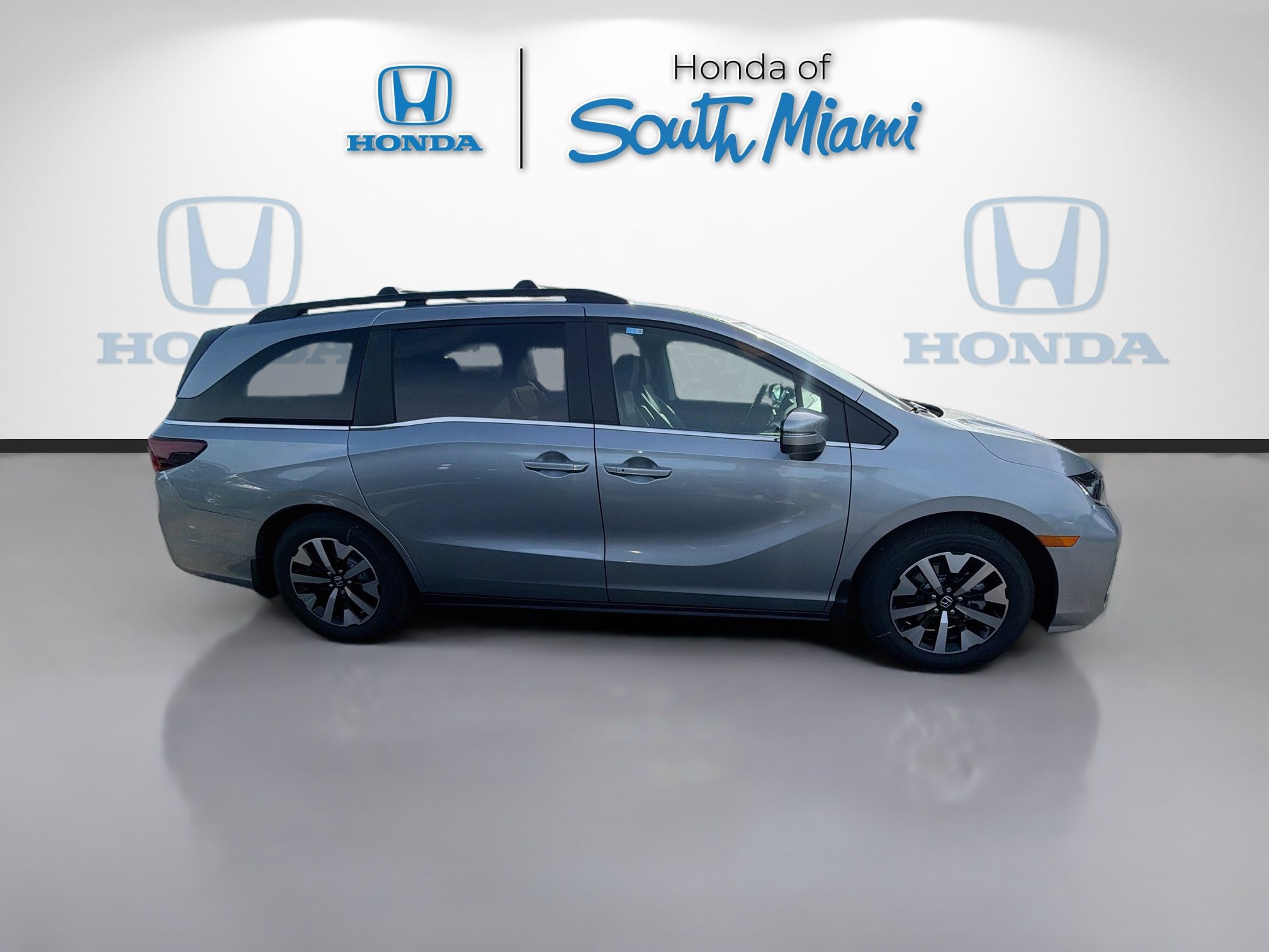 New 2027 Honda Odyssey EX-L image 8