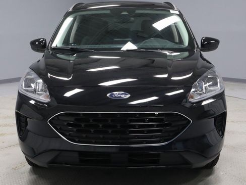 Used 2022 Ford Escape SE w/ SE Sport Appearance Package image 6