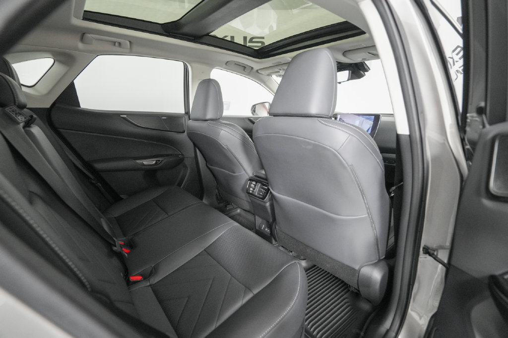 Certified 2022 Lexus NX 350h AWD w/ Vision Package image 18