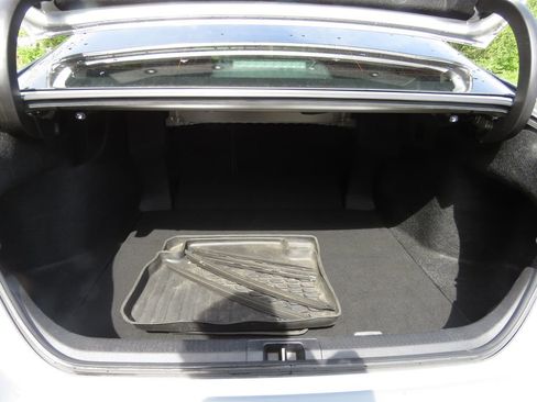 Used 2019 Toyota Camry XSE w/ Navigation Package FWD image 17