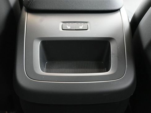 New 2026 Volvo XC60 B5 Plus w/ Protection Package Premier image 21