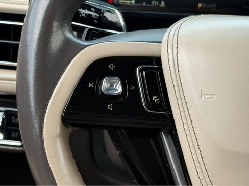 Used 2023 Lincoln Aviator Reserve w/ Equipment Group 201A AWD/4WD image 35