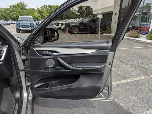 Used 2018 BMW X6 M AWD/4WD image 30