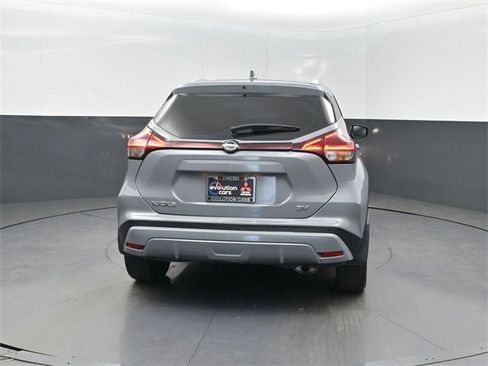 Used 2023 Nissan Kicks SV image 27
