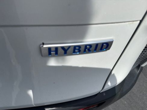 Certified 2025 MAZDA CX-50 AWD 2.5 Hybrid w/ Premium Pkg image 31