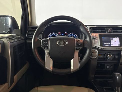 Used 2017 Toyota 4Runner SR5 Premium RWD image 32