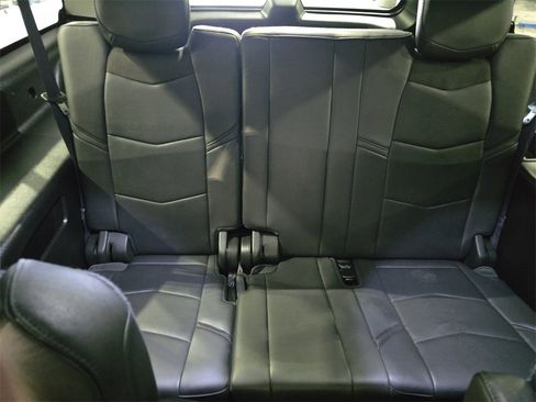 Used 2016 Cadillac Escalade ESV Premium image 12