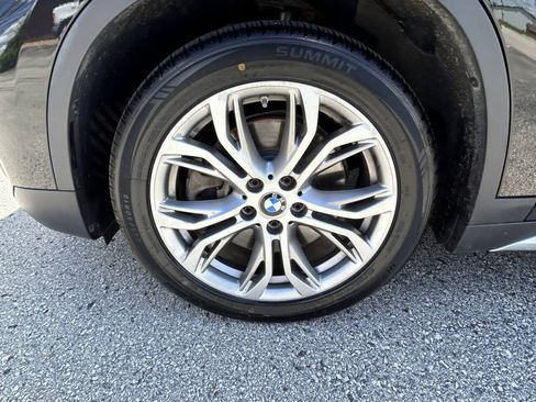Used 2017 BMW X1 xDrive28i AWD/4WD image 25