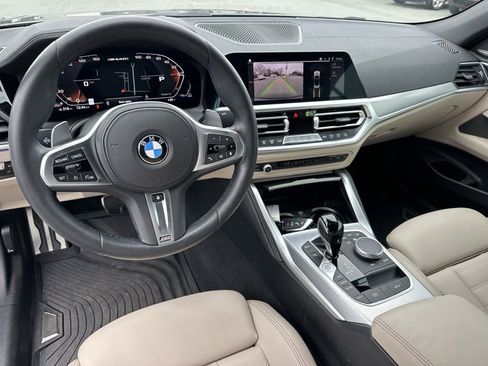Used 2023 BMW M440i Convertible w/ Premium Package image 4