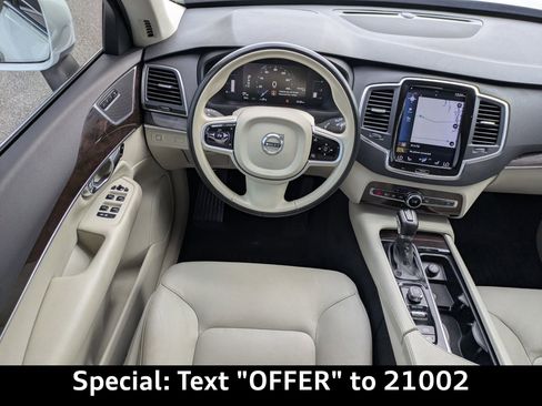Used 2019 Volvo XC90 T5 Momentum w/ Protection Package Premier image 17