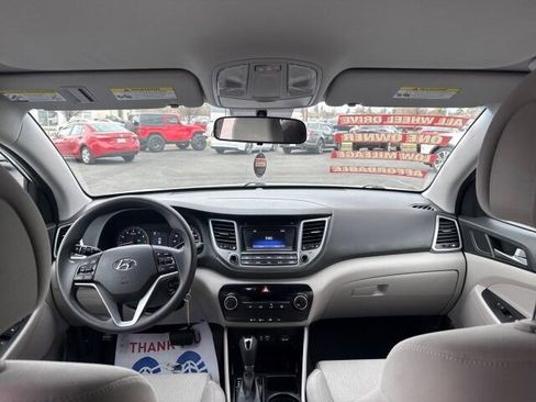 Used 2017 Hyundai Tucson SE image 13