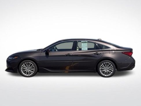 Used 2019 Toyota Avalon Limited w/ Advanced Safety Package FWD image 35