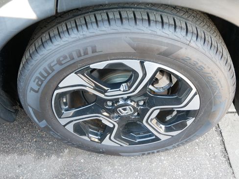 Used 2018 Honda CR-V Touring image 5