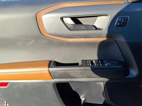 Used 2024 Ford Bronco Sport Outer Banks w/ Tech Package image 12