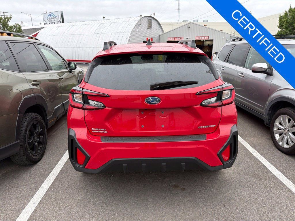 Used 2025 Subaru Crosstrek 2.5i Premium AWD/4WD image 4