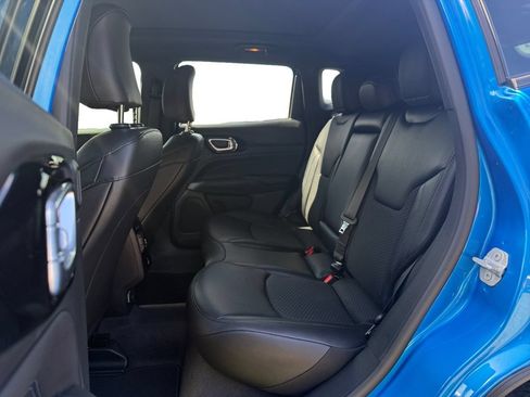 New 2025 Jeep Compass Latitude w/ Sun & Sound Group AWD/4WD image 13