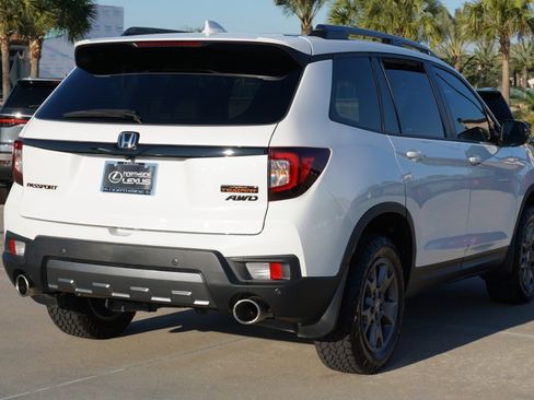 Used 2024 Honda Passport TrailSport image 6