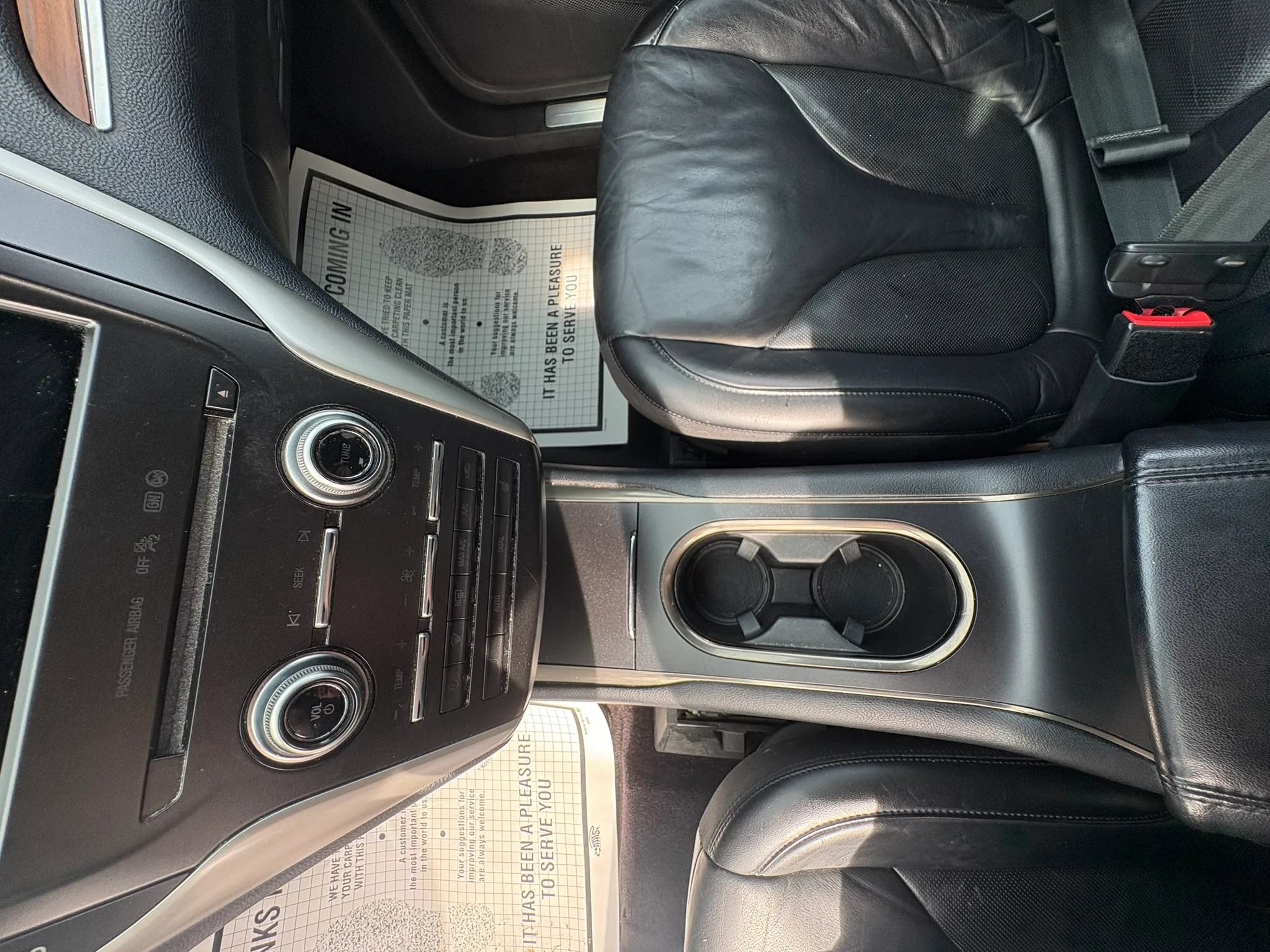Used 2018 Lincoln MKC Select w/ Select Plus Package FWD image 20