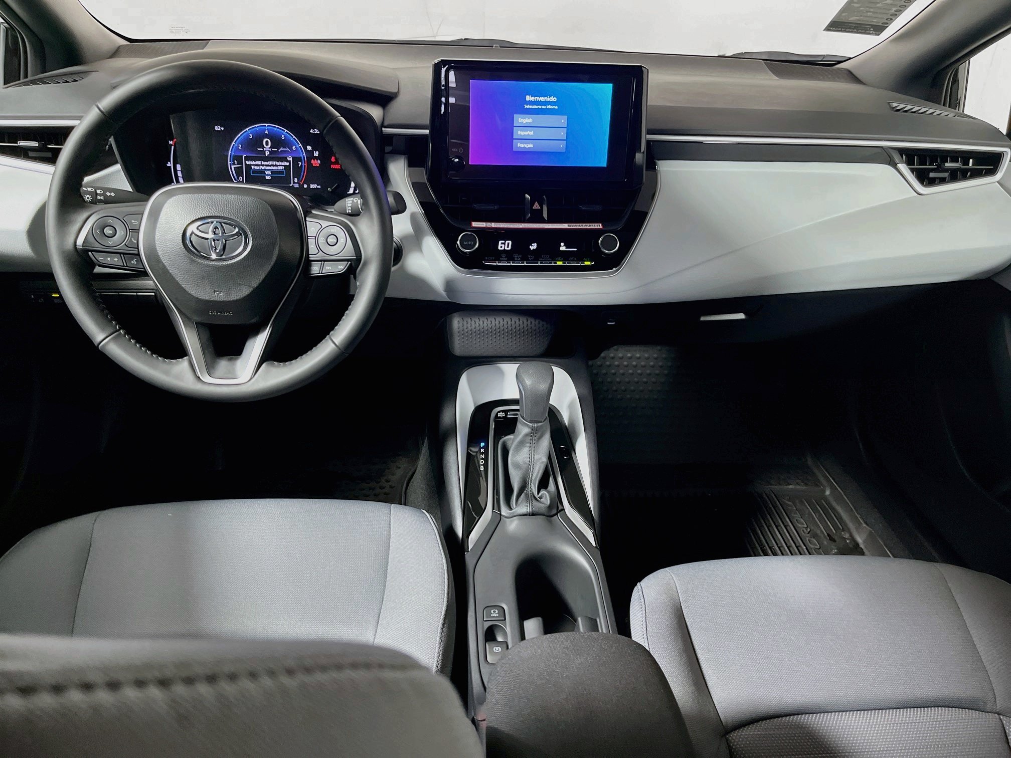 Used 2026 Toyota Corolla SE FWD image 29