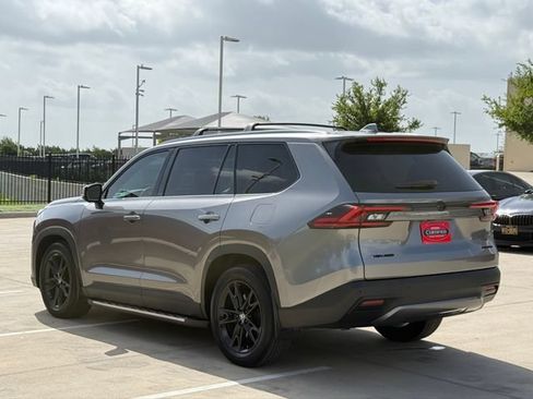 Used 2025 Toyota Grand Highlander AWD Hybrid image 7
