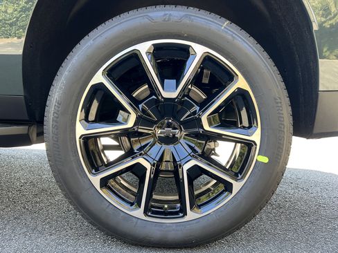 New 2026 Chevrolet Suburban RST w/ Comfort Package image 41