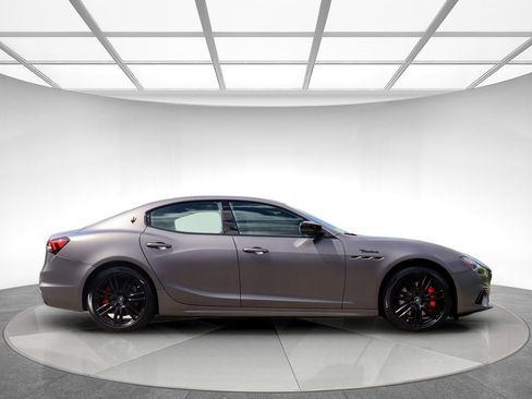 Used 2022 Maserati Ghibli Modena RWD image 4