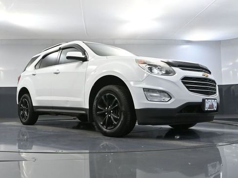 Used 2017 Chevrolet Equinox LT w/ Convenience Package image 48