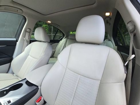 Used 2017 INFINITI Q50 Sport w/ Cargo Package (L95) RWD image 19