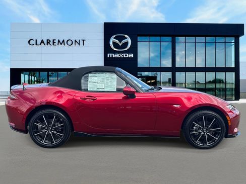 New 2025 MAZDA MX-5 Miata Grand Touring w/ Appearance Package image 4