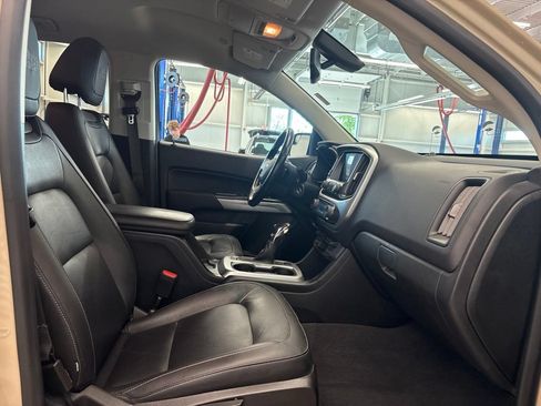 Used 2022 Chevrolet Colorado ZR2 w/ Colorado ZR2 Bison Edition AWD/4WD image 12