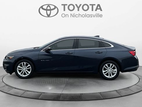 Used 2016 Chevrolet Malibu LT image 3