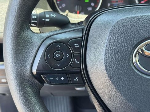 Used 2021 Toyota RAV4 XLE w/ Convenience Package AWD/4WD image 10